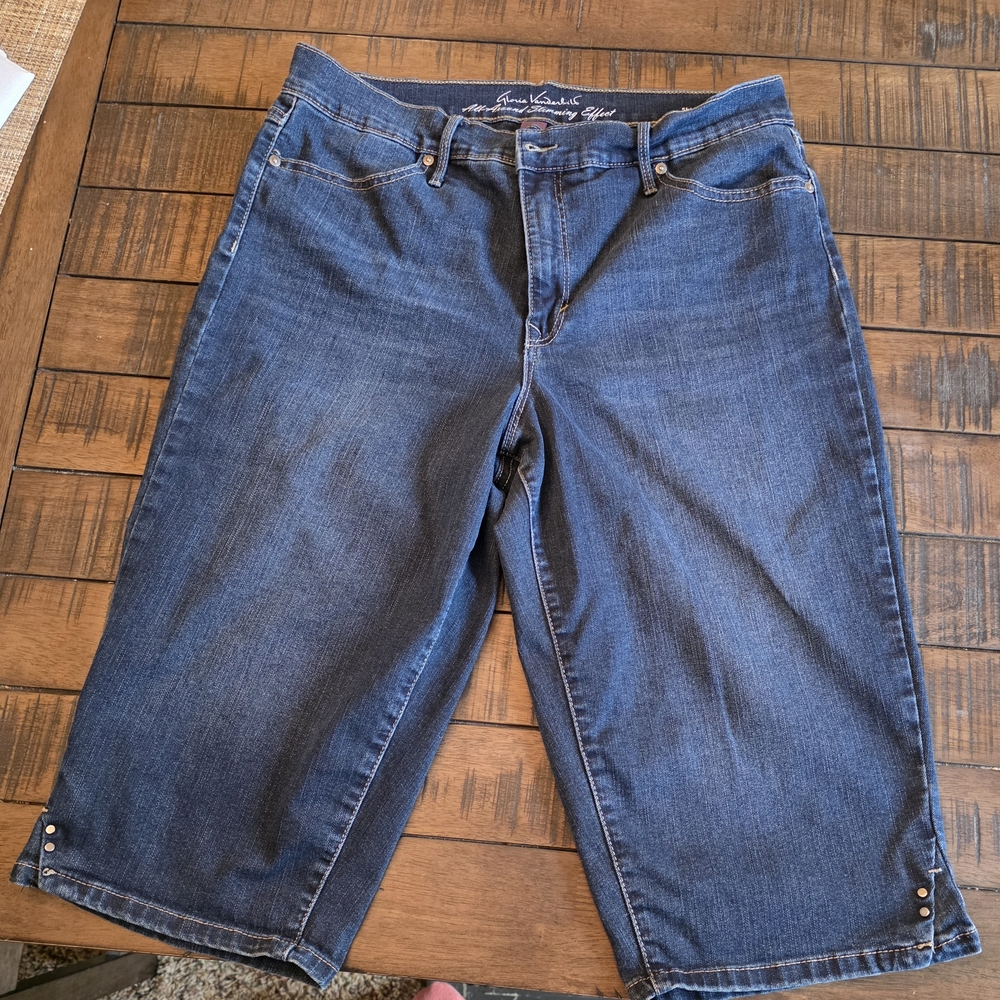 Gloria Vanderbilt Blue Jean Shorts